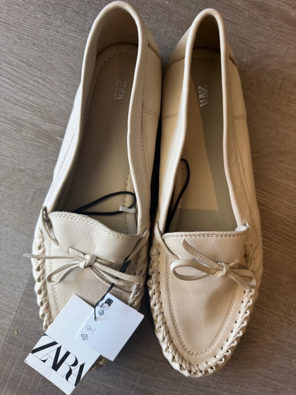 Zara Gathered Soft Leather Loafers (NWT) - Picture 4 of 15